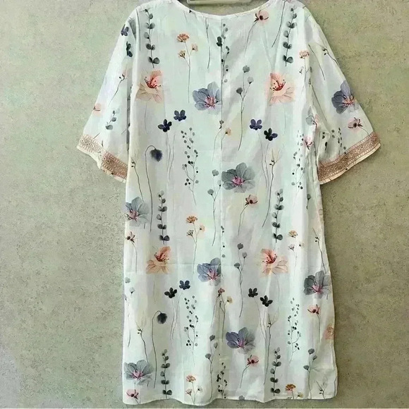 NORACORA WOMENS V-NECK DRESS - Picture 9 of 9